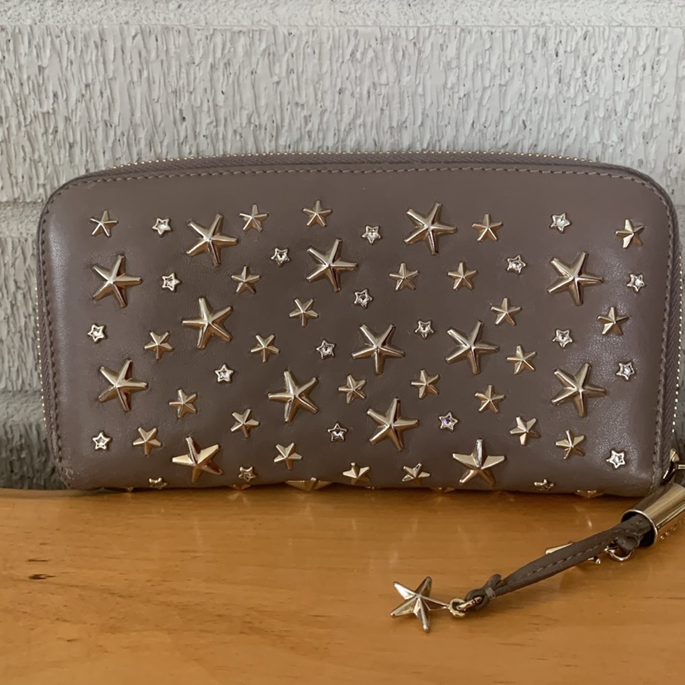 Jimmy Choo Star & Crystal Studded Greige Zip Around Leather Wallet Gray Beige - Picture 2 of 16